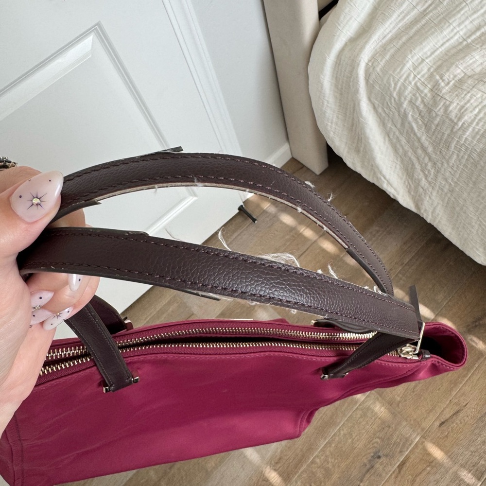 Kate Spade Tote - Picture 4 of 9